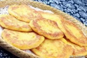 玉米粑粑的做法视频
:玉米粑粑怎么做好吃呢？