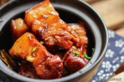 红烧肉的做法视频家常做法窍门
:红烧肉最简单的做法是怎样的，有哪些技巧？