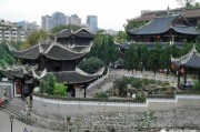角度区:从旅游资源的角度看，贵阳未来的“两城区”会变成观山湖区、白云区吗？