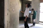 衣柜做法教学视频
:自制衣柜难不难？怎么设计？