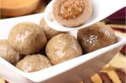 包心丸子的做法视频
:有馅的包心肉丸怎么做？