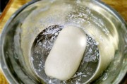 刀削面制作视频
:怎么做出好吃的刀削面？