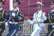 视频剪辑成图片
:怎样从一段拍得的视频中截取所需图片，使之成为照片？