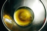 学做月饼的做法视频
:月饼的饼皮怎么做？