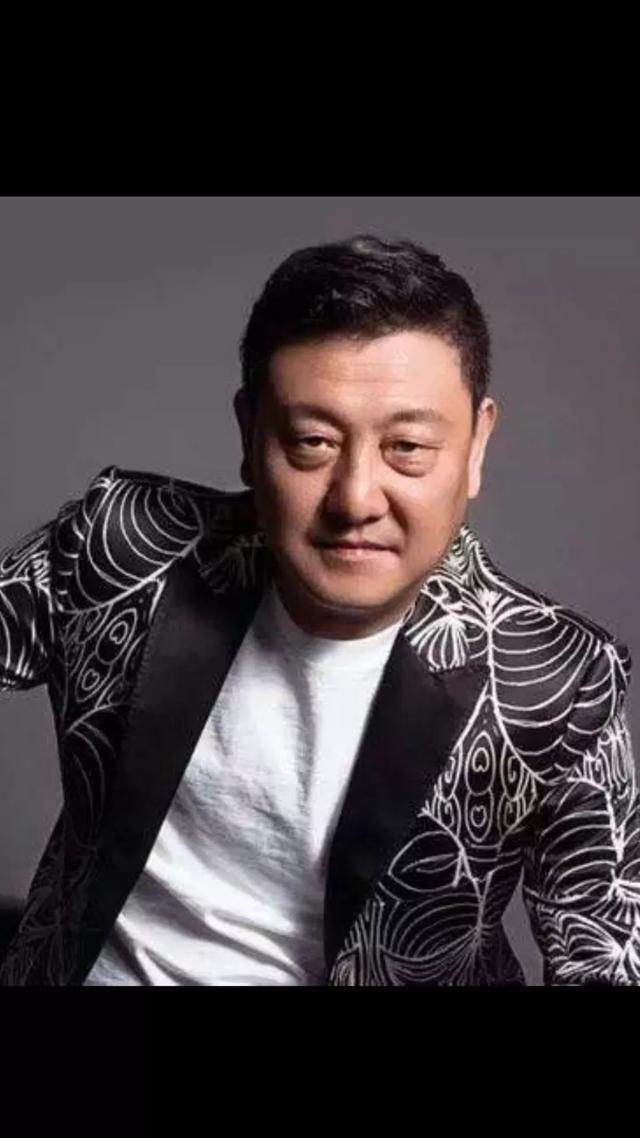 创作者的权利:一首歌有作词作曲演唱，请问版权到底属于谁？  第3张