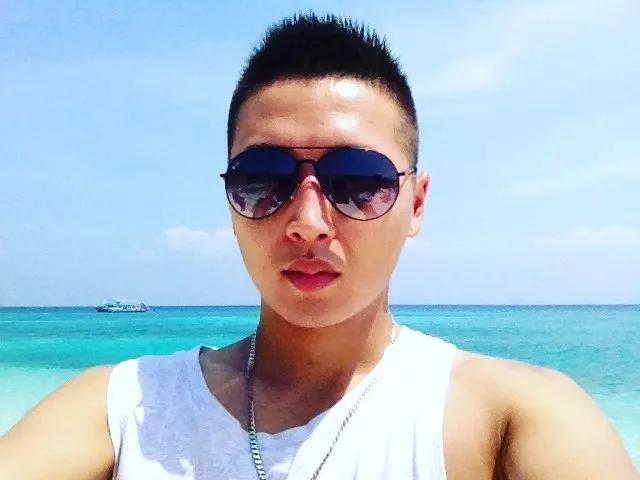 百家榜:有人说不抽烟不喝酒的男人才是最可怕的，你认同这句话吗？  第2张