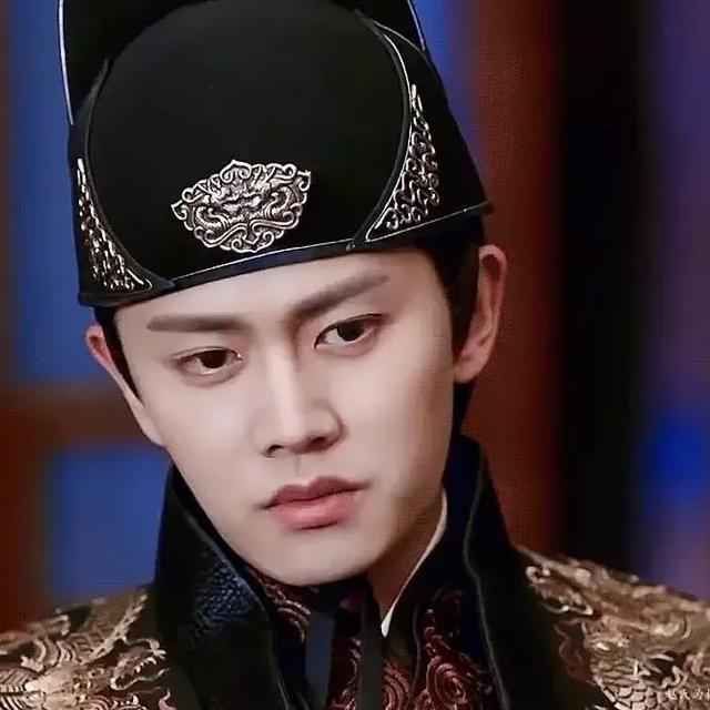 陆明明
:陆大人明明喜欢今夏,为什么让她在雨里淋那么长时间的雨呢? 第7张 陆明明
:陆大人明明喜欢今夏,为什么让她在雨里淋那么长时间的雨呢? 第7张