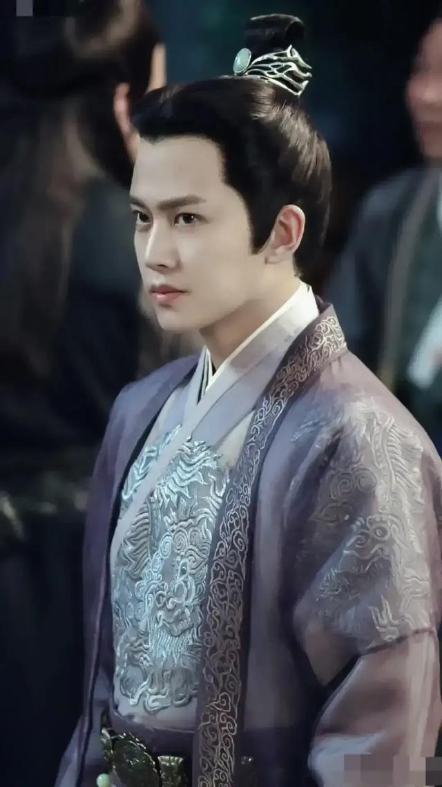 陆明明
:陆大人明明喜欢今夏,为什么让她在雨里淋那么长时间的雨呢? 第16张 陆明明
:陆大人明明喜欢今夏,为什么让她在雨里淋那么长时间的雨呢? 第16张