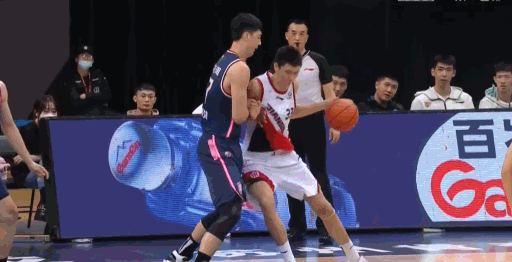 徐远:第二阶段徐昕登场，易建联是否会获得更多休息机会？  第2张