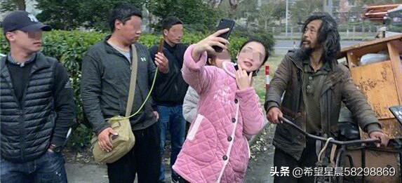 电商大师:“流浪大师”沈巍帮电商直播卖酒，网友“铜臭味越来越浓”，大家怎么看？  第6张