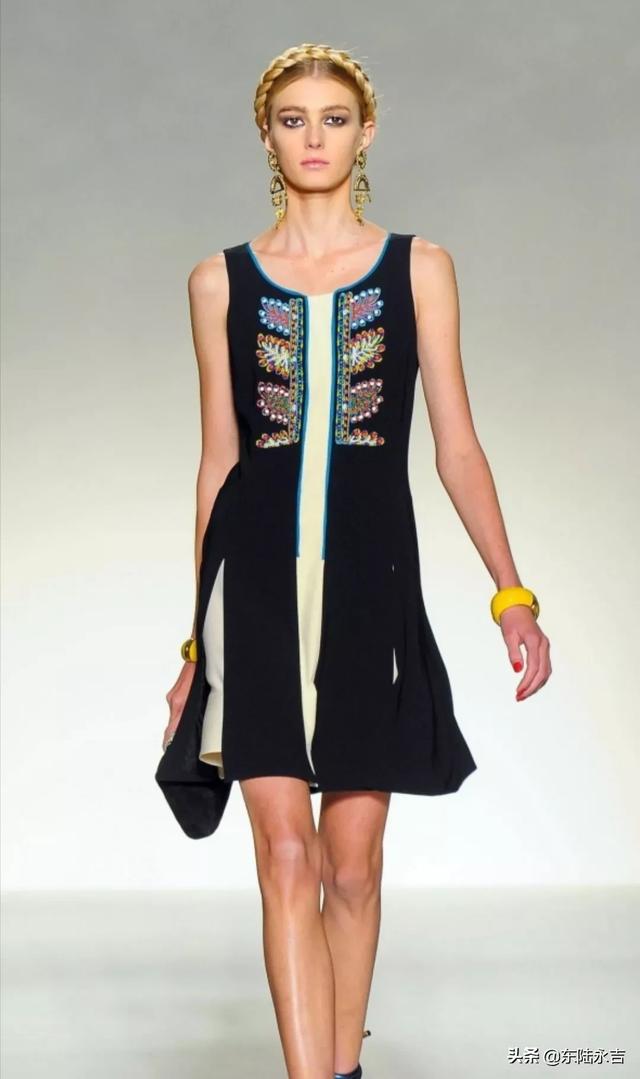 仰拍:仰拍的特点有那些？  第3张