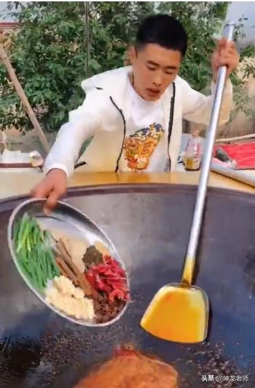 抖音视频怎么倒放
:该怎样拍摄抖音的美食视频？  第6张