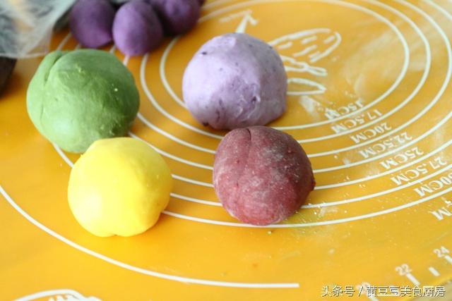 月饼的制作方法步骤视频
:如何在家自制月饼？  第8张