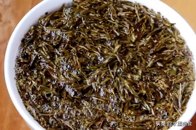 松花蛋制作过程的视频
:松花蛋是怎么做的，有营养吗？  第9张