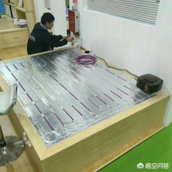 电热炕制作过程视频
:在农村做一个水暖炕要多少钱？  第5张