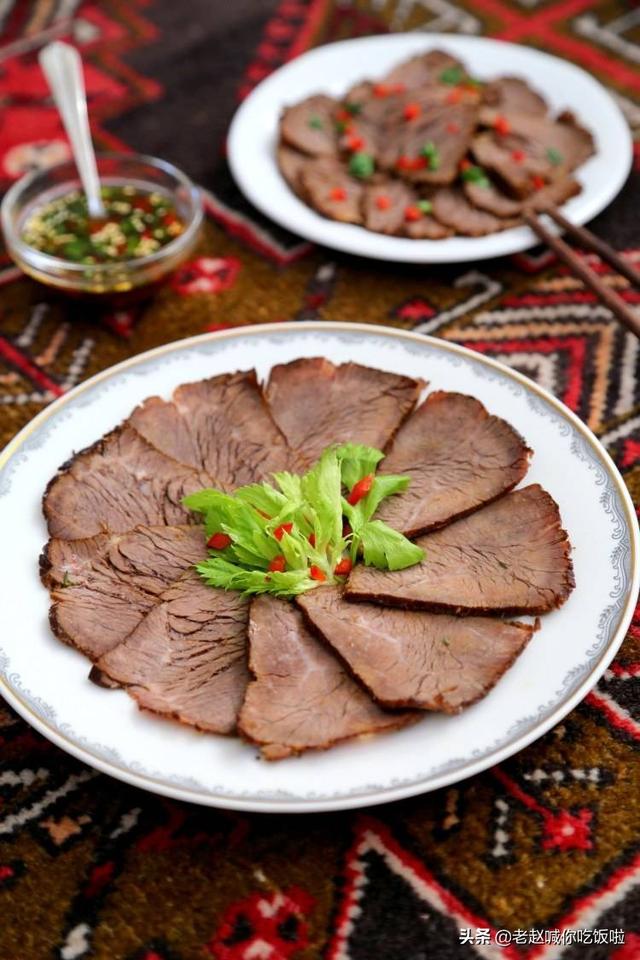 五香牛肉的做法最正宗的做法视频
:牛肉要怎么卤才正宗？  第1张