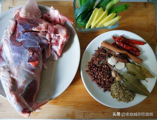 五香牛肉的做法最正宗的做法视频
:牛肉要怎么卤才正宗？  第2张
