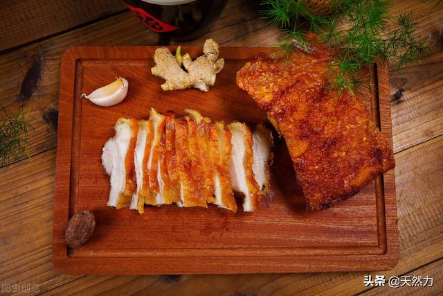 脆皮五花肉怎么做视频
:脆皮五花肉怎么做？  第14张