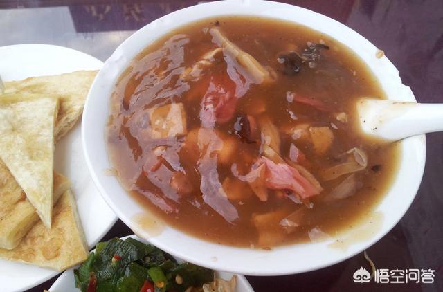 胡辣汤怎么做视频
:在家里怎么才能做出好吃的胡辣汤？  第2张