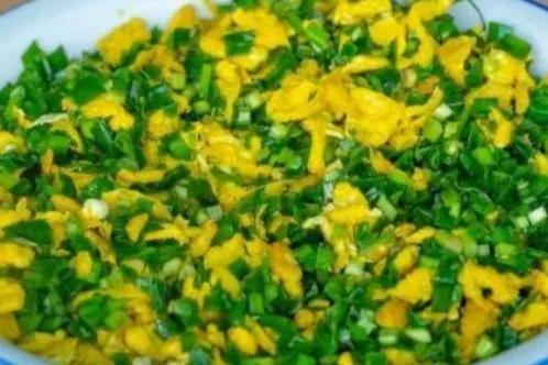 菜盒子怎么做视频
:韭菜盒子怎么做好吃又好看呢？  第2张