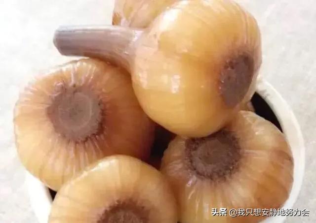咸糖蒜的腌制方法视频
:10斤糖蒜的腌制方法？  第1张