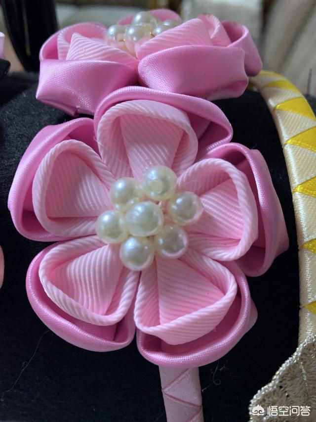 diy发夹制作教程视频
:如何制作手工diy串珠花多发夹教程？  第3张