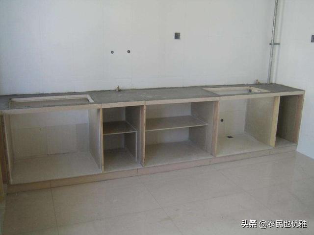 厨房橱柜制作全过程视频
:农村自建房的橱柜和灶台，自己做怎么样？具体怎么样做？  第4张