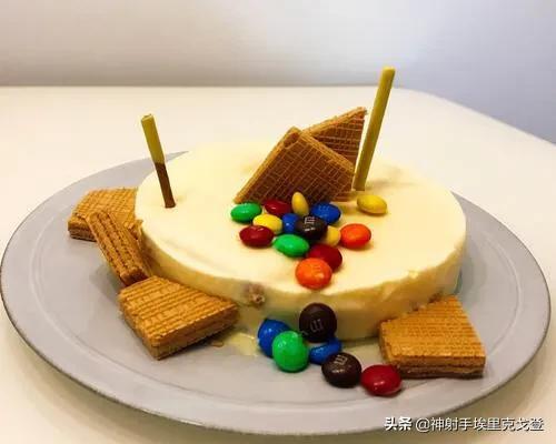 儿童做冰激凌的视频
:冰淇淋蛋糕怎么做？  第5张