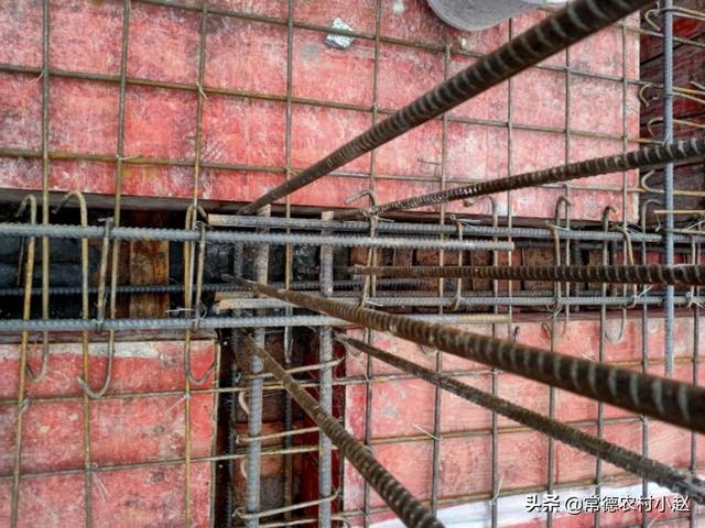 箍筋制作视频
:农村自建房箍筋用8毫米圆钢还是8毫米螺纹好？  第3张