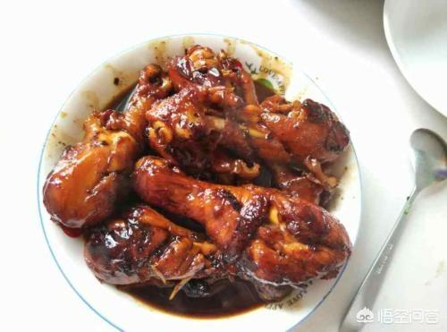 可乐鸡翅制作方法和视频
:怎么做可乐鸡翅，和可乐鸡腿？  第1张