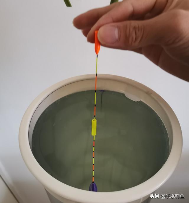 浮漂的制作方法视频
:浮珠漂好用吗？如何自制浮珠漂醒目豆？  第2张