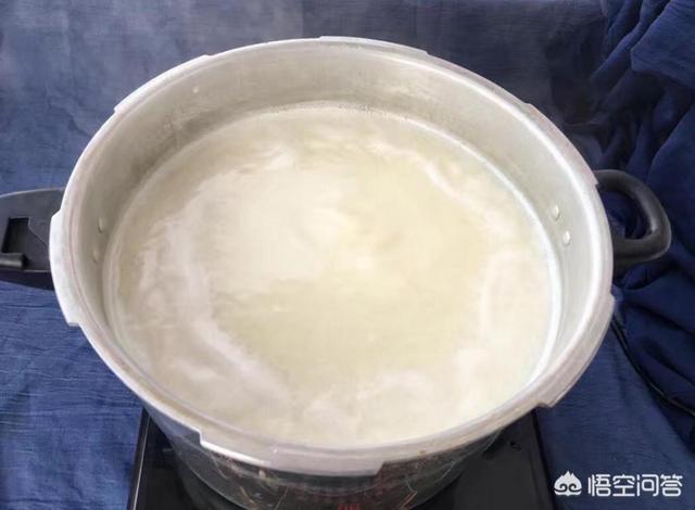 豆腐泡的制作方法视频
:豆腐泡是怎么做出来的？  第11张