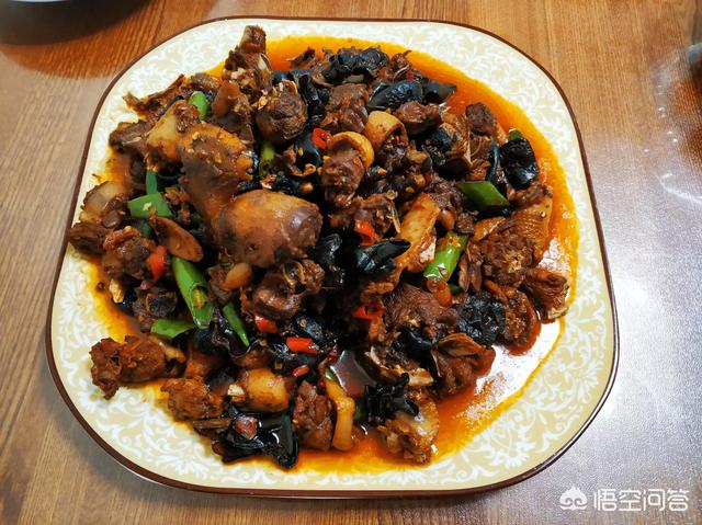 炒辣子鸡的制作方法视频
:辣子鸡怎么做最好吃？  第10张