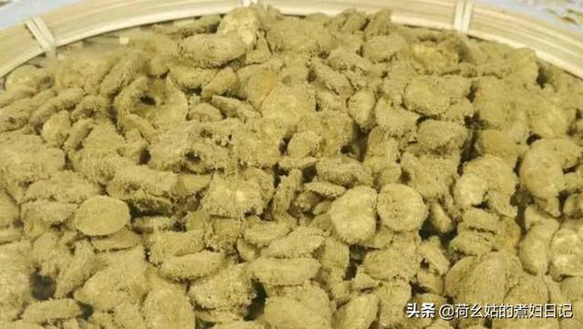 豆瓣酱的制作视频
:发霉好的豆瓣，拿回家怎么做豆瓣酱？  第1张