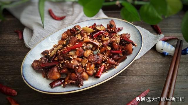 川味辣子鸡的制作方法视频
:经典川菜辣子鸡怎么做？  第1张