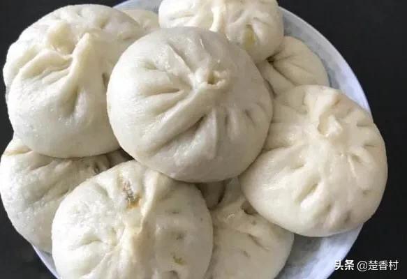 包子的制作视频
:现在外面包子店里的肉包子是什么做的，味道家里做不出来呀，有内行人吗？  第3张