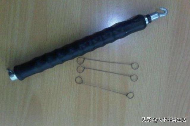 钢筋绑扎钩制作视频
:怎么制作半自动扎丝钩？  第2张