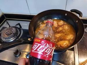 可乐鸡翅的制作方法家常视频
:可乐鸡翅怎么做？  第9张