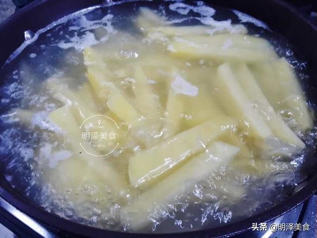 薯条怎么制作视频
:土豆条薯条的家常做法？  第9张