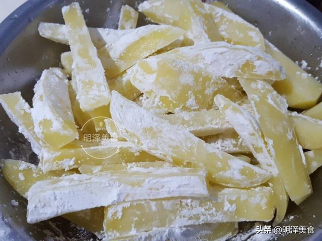 薯条怎么制作视频
:土豆条薯条的家常做法？  第12张