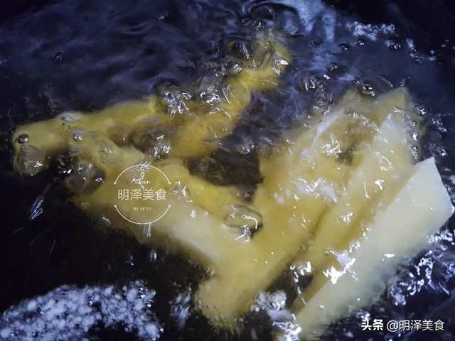 薯条怎么制作视频
:土豆条薯条的家常做法？  第13张