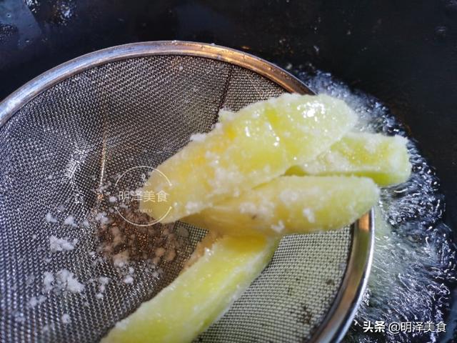 薯条怎么制作视频
:土豆条薯条的家常做法？  第14张