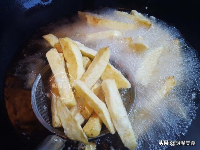薯条怎么制作视频
:土豆条薯条的家常做法？  第17张