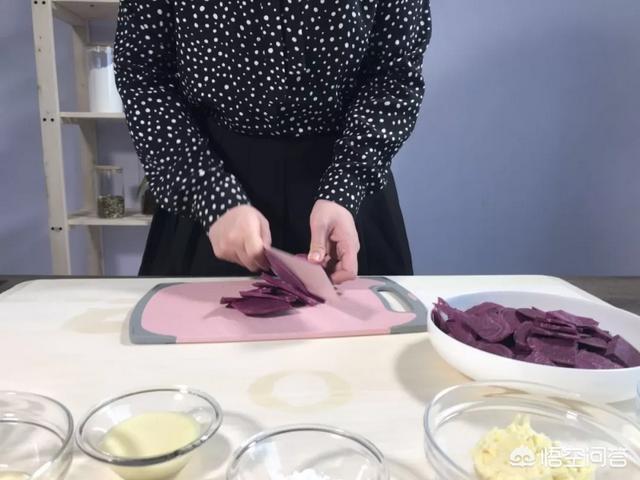 糕点的制作方法视频
:如何制作出既有卖相又好吃的糕点？  第6张