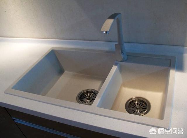 不锈钢水盆制作视频
:石英石水槽好还是不锈钢水槽好？为什么？  第1张