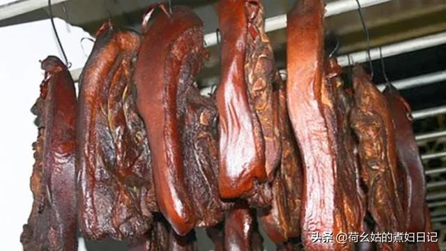 腊肉制作方法视频
:非常怀念小时候吃的腊肉，现在的年轻人不会制作，谁知道腊肉制作方法吗？  第2张