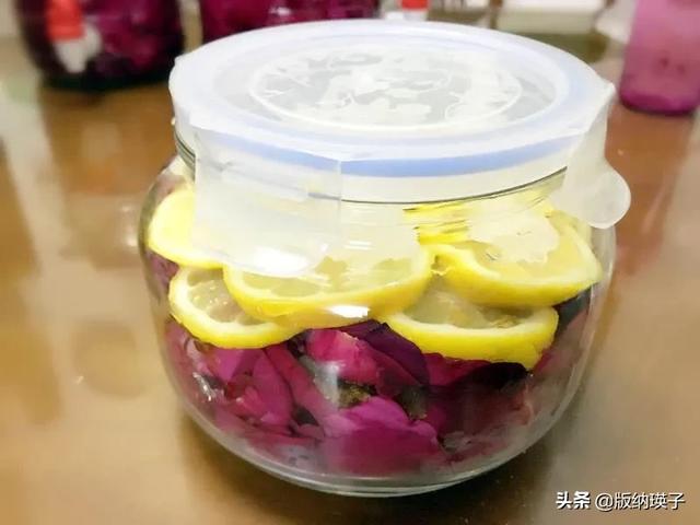 手工玫瑰花制作视频
:玫瑰花酵素怎样弄出来？  第8张