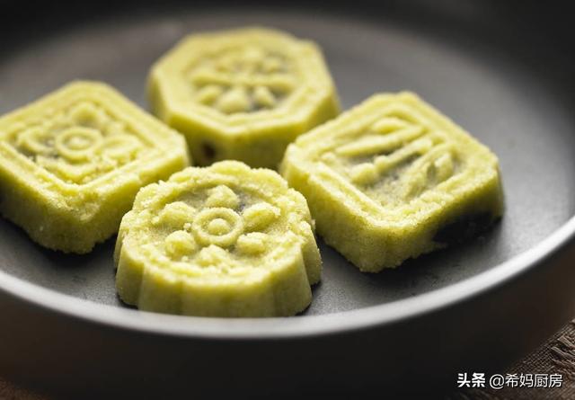传统糕点制作视频
:古代的丫鬟小姐是怎样在没有烤箱的情况下做出可口的小点心的？  第1张