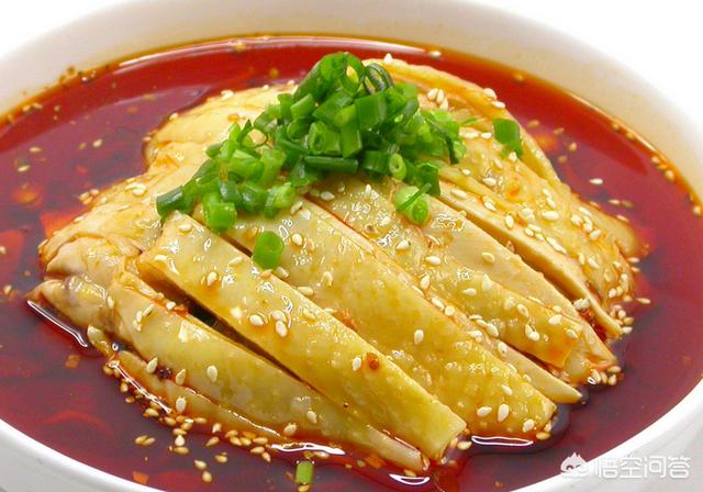 口水鸡的制作方法和配料视频
:在家如何制作口水鸡？  第1张