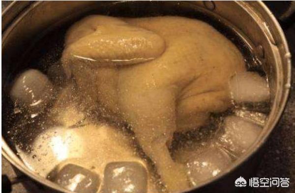 口水鸡的制作方法和配料视频
:在家如何制作口水鸡？  第2张